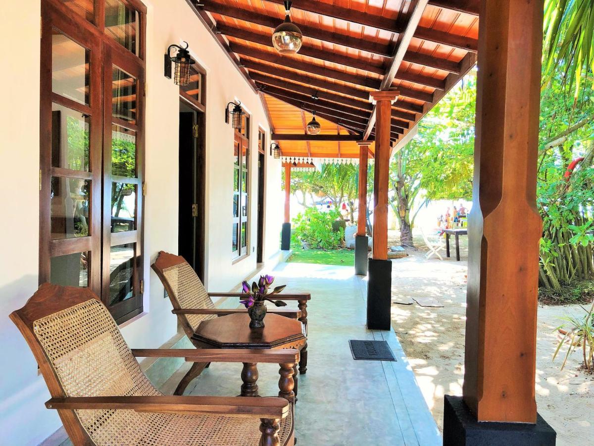 Sunflower Beach Resort Beruwala Buitenkant foto